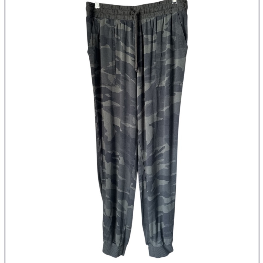 Splendid Camouflage Jogger Pants medium drawstring pockets loungewear